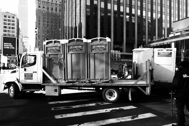 Porta potty delivery and setup in Canadian, TX